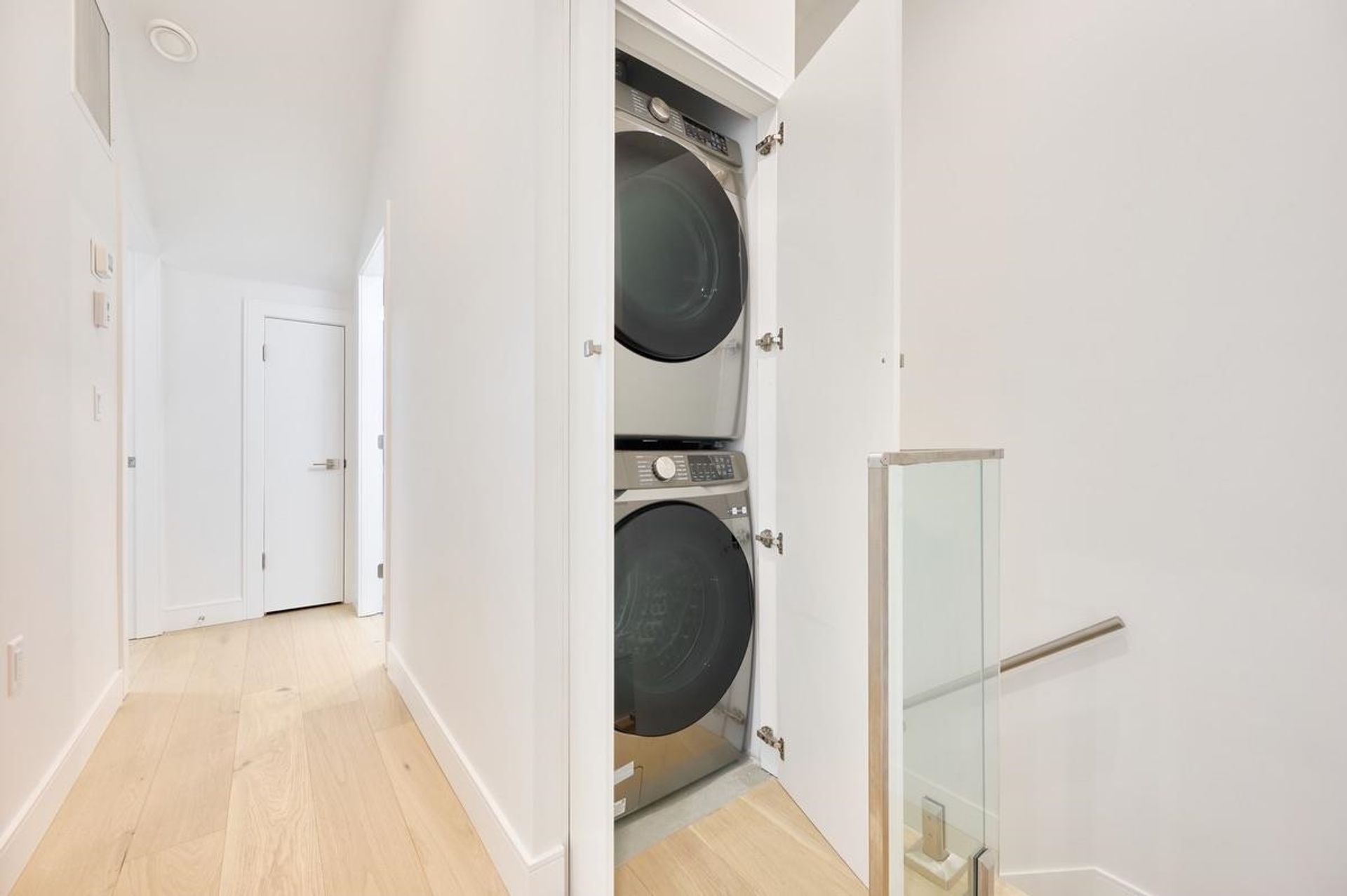 812-e-51st-avenue-south-vancouver-vancouver-east-20