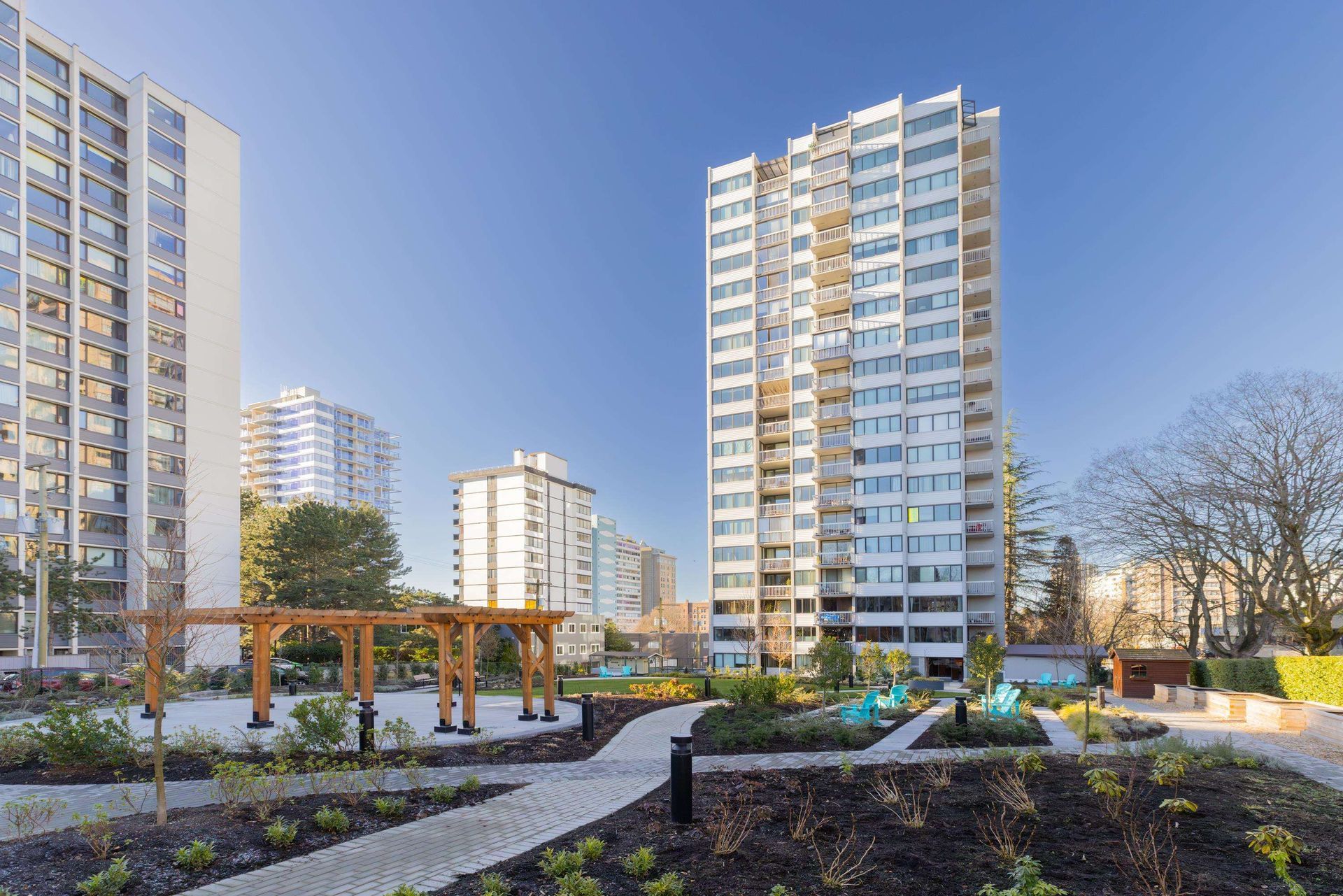 1740-comox-street-west-end-vw-vancouver-west-01