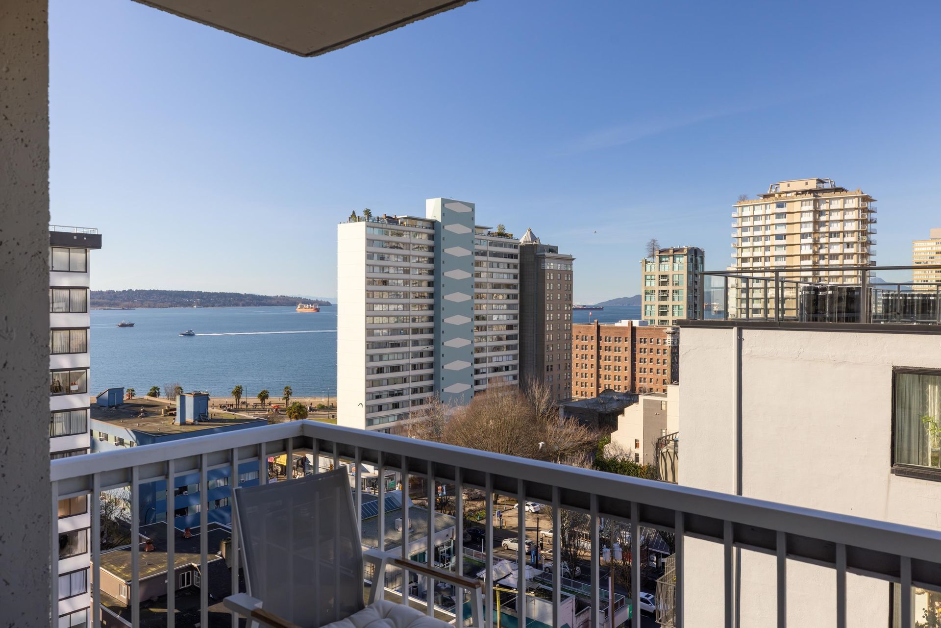 1740-comox-street-west-end-vw-vancouver-west-02