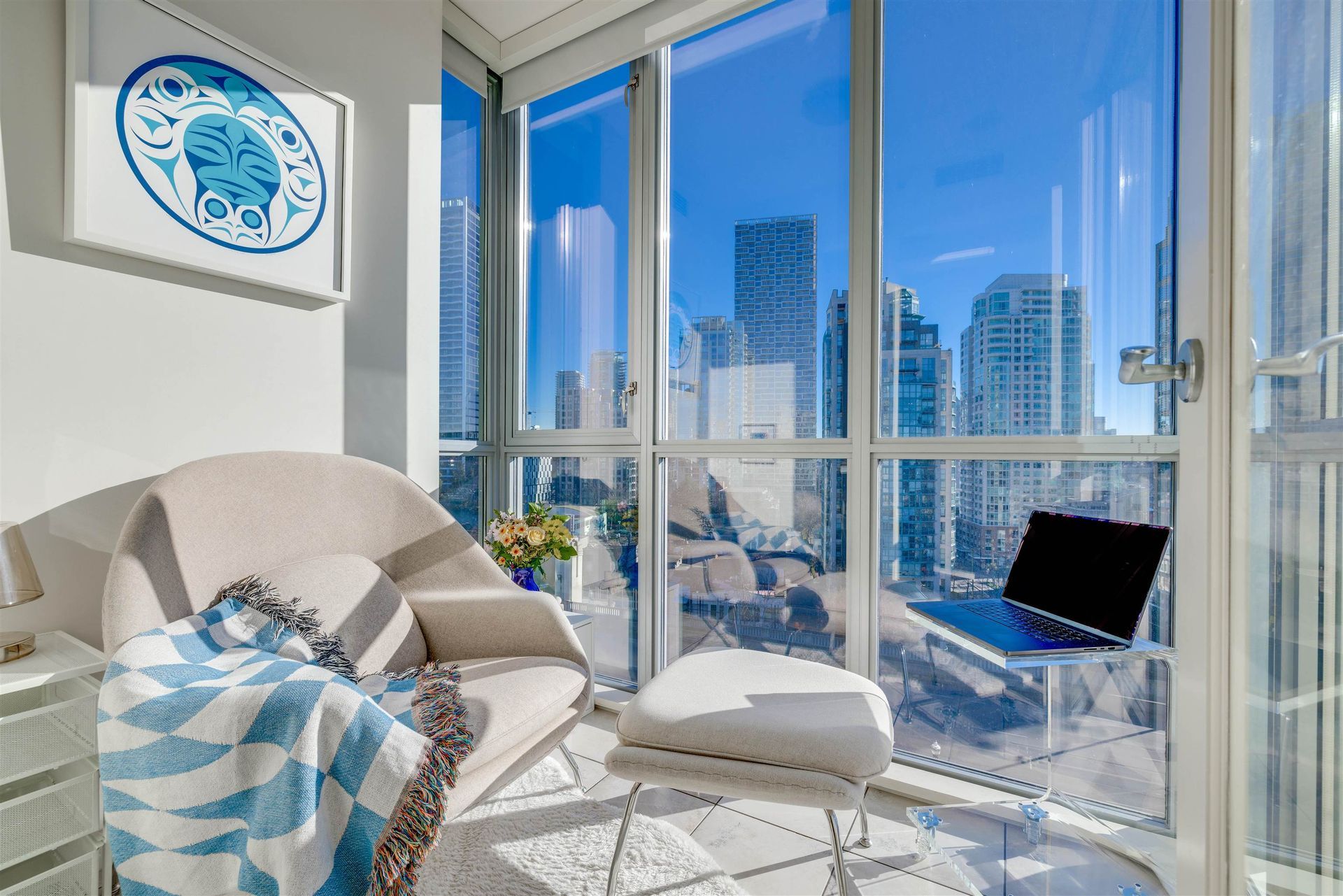 1005-beach-avenue-west-end-vw-vancouver-west-05