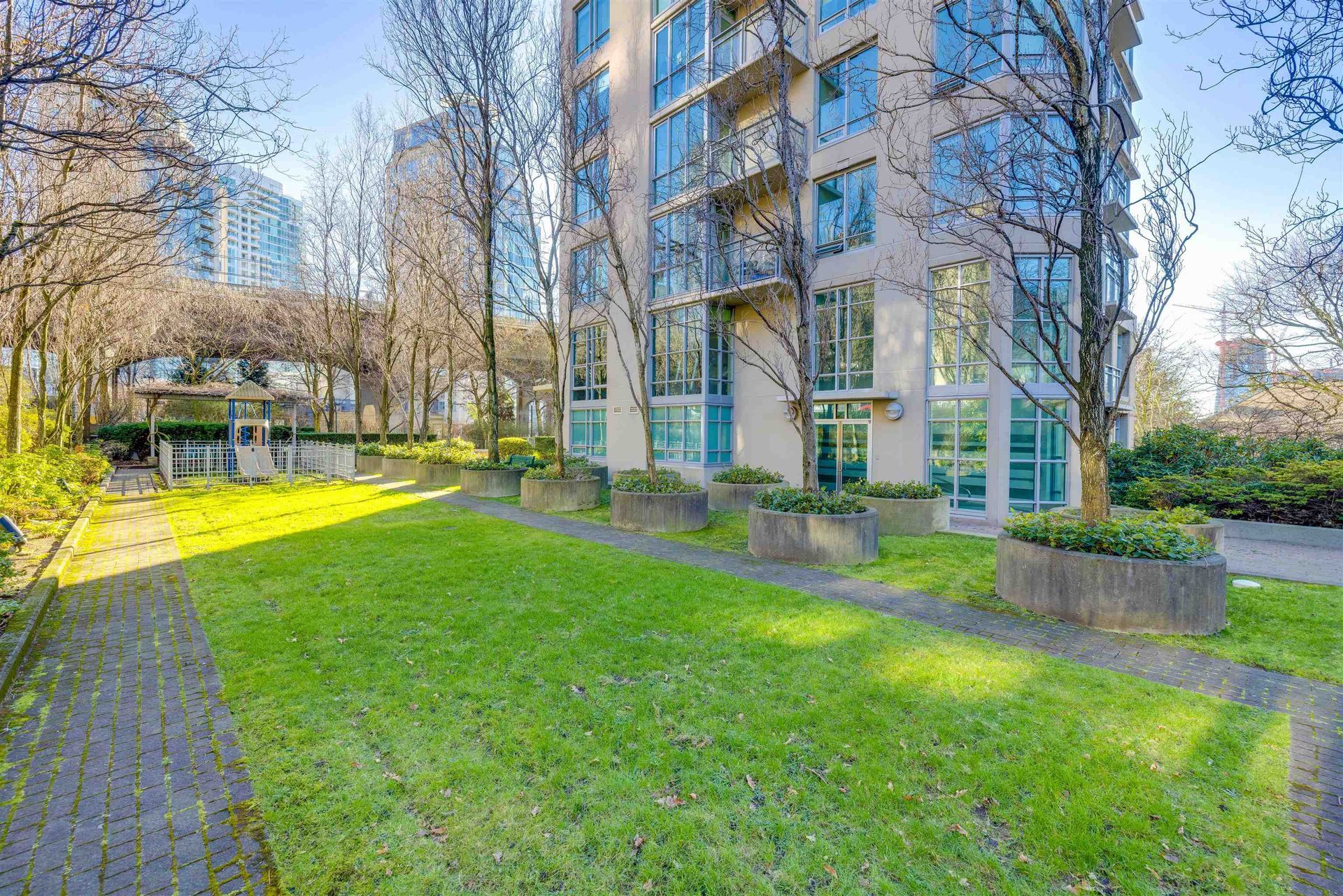 1005-beach-avenue-west-end-vw-vancouver-west-25