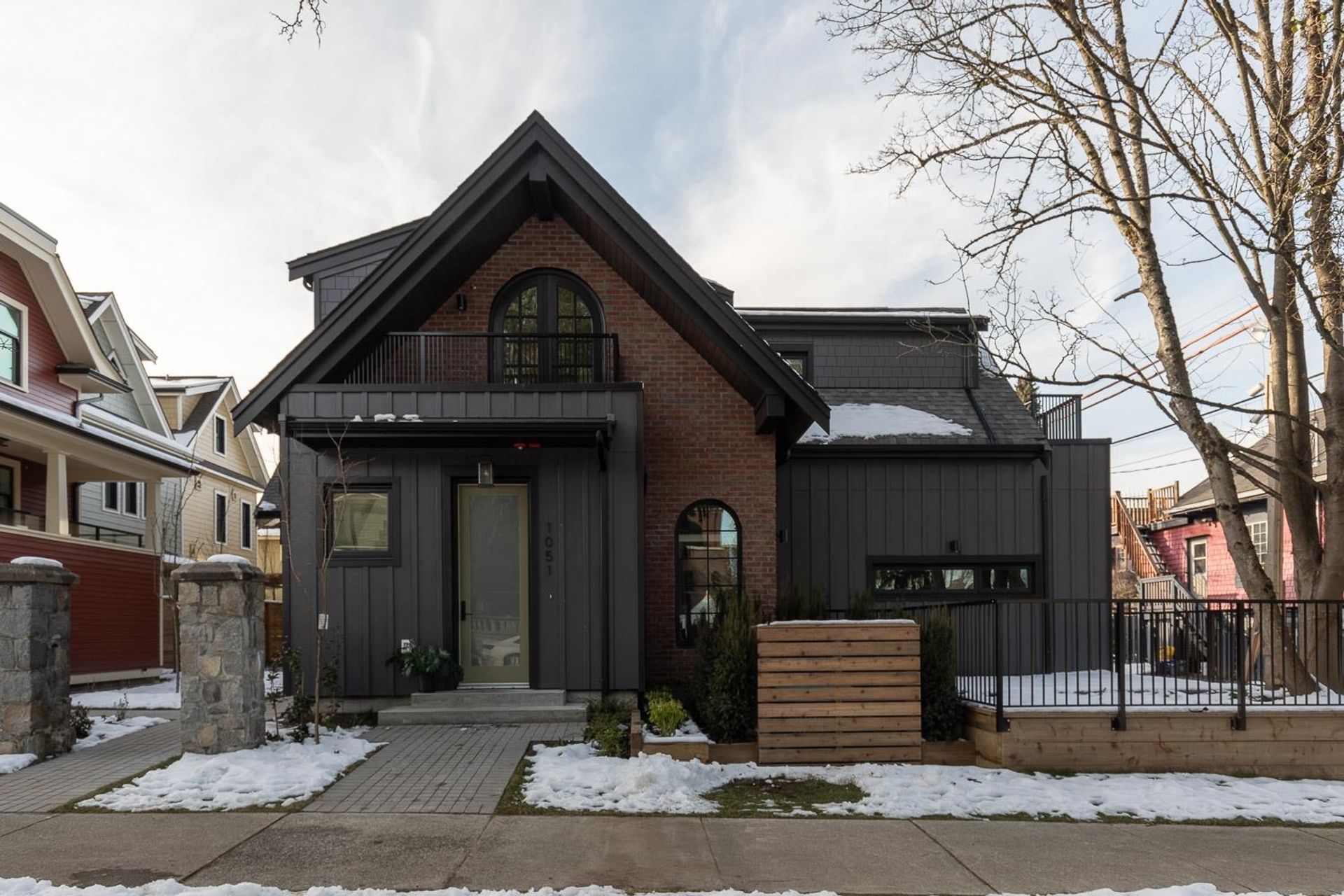 1051-semlin-drive-grandview-woodland-vancouver-east-22