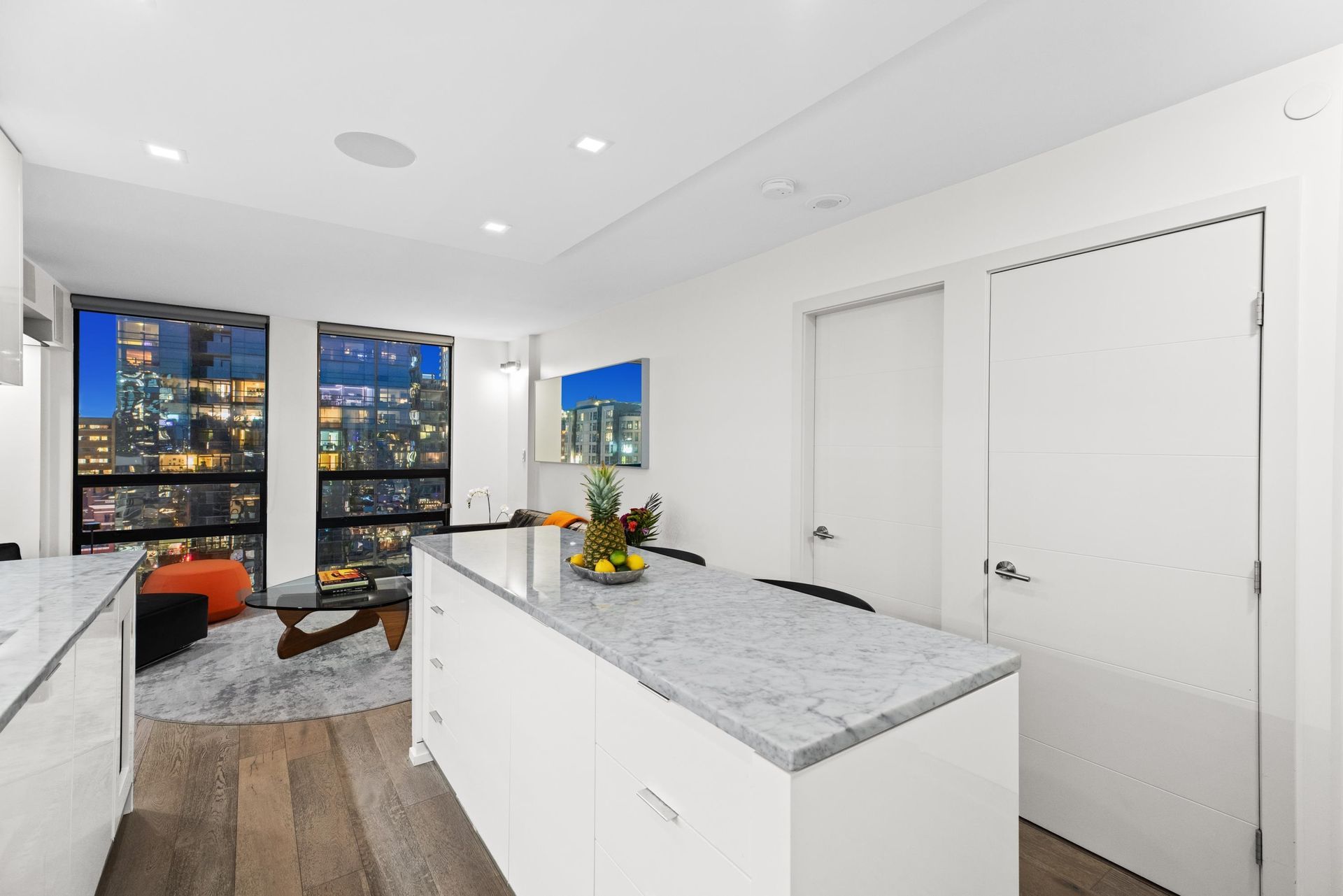 811-helmcken-street-downtown-vw-vancouver-west-04