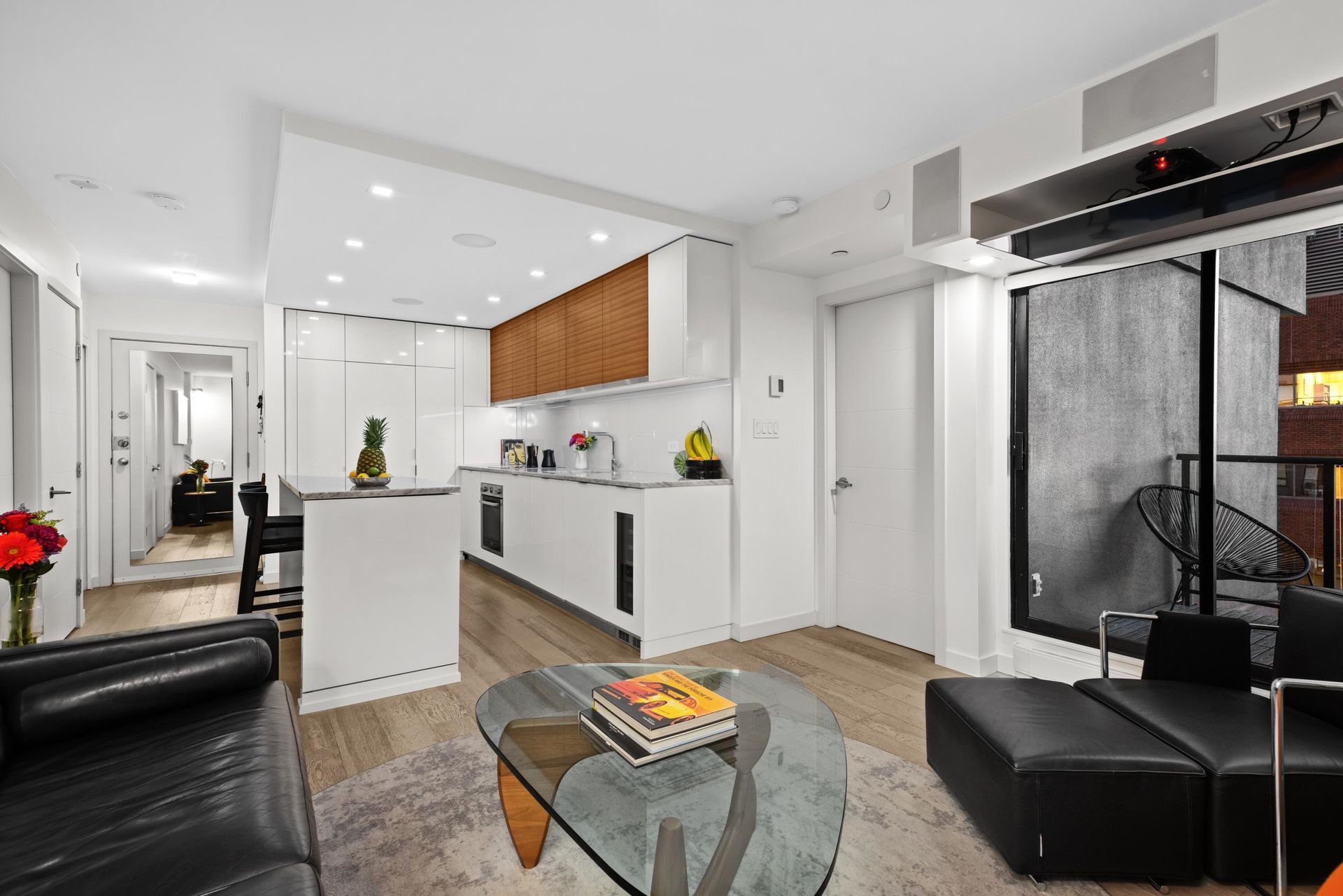 811-helmcken-street-downtown-vw-vancouver-west-09