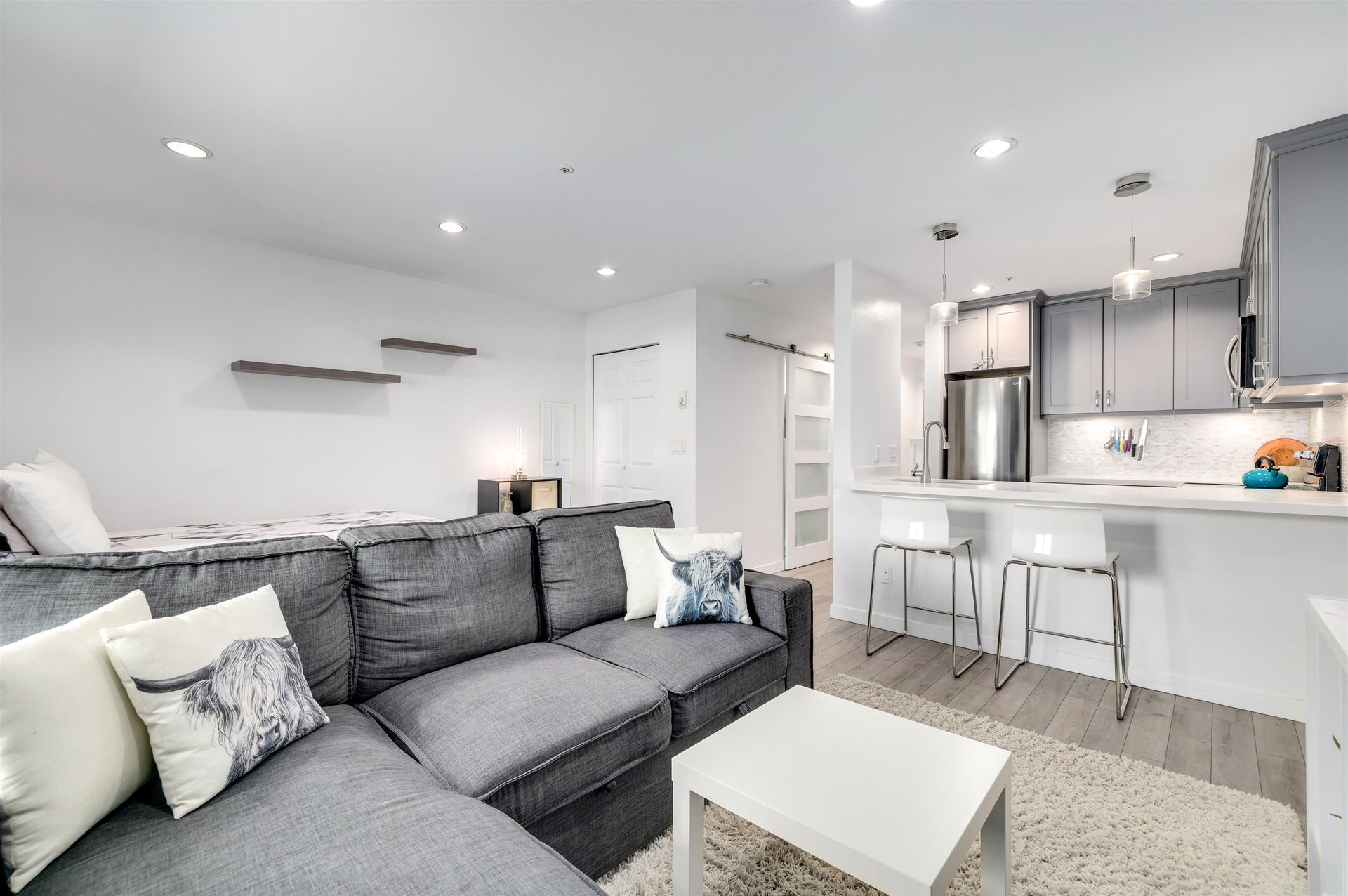 1615-frances-street-hastings-vancouver-east-05