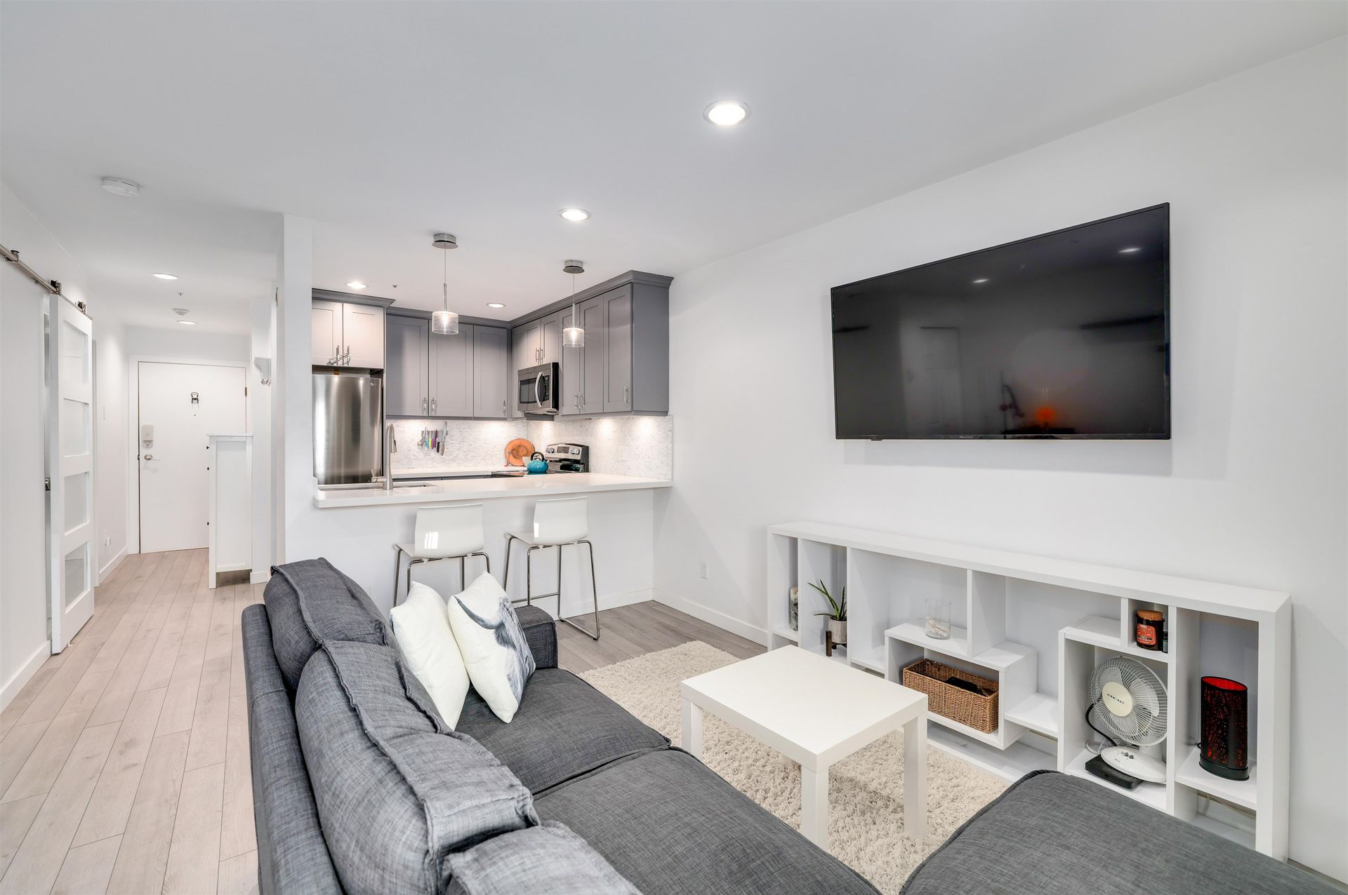 1615-frances-street-hastings-vancouver-east-06