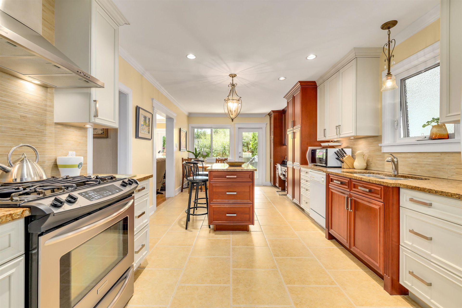 252-w-23rd-avenue-cambie-vancouver-west-13