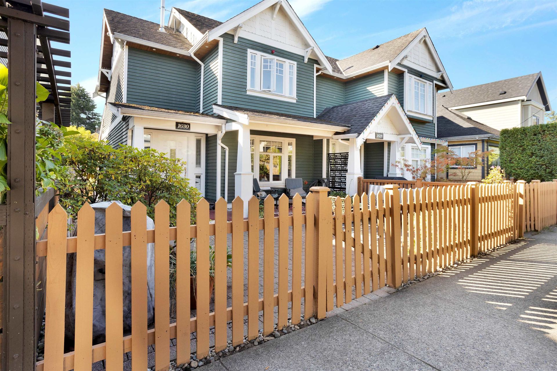 1630-e-11th-avenue-grandview-woodland-vancouver-east-02