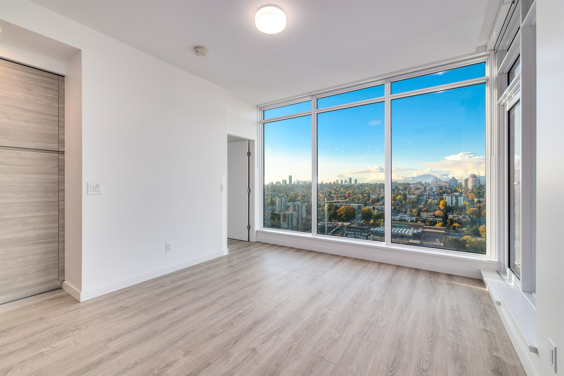 680-quayside-drive-quay-new-westminster-14