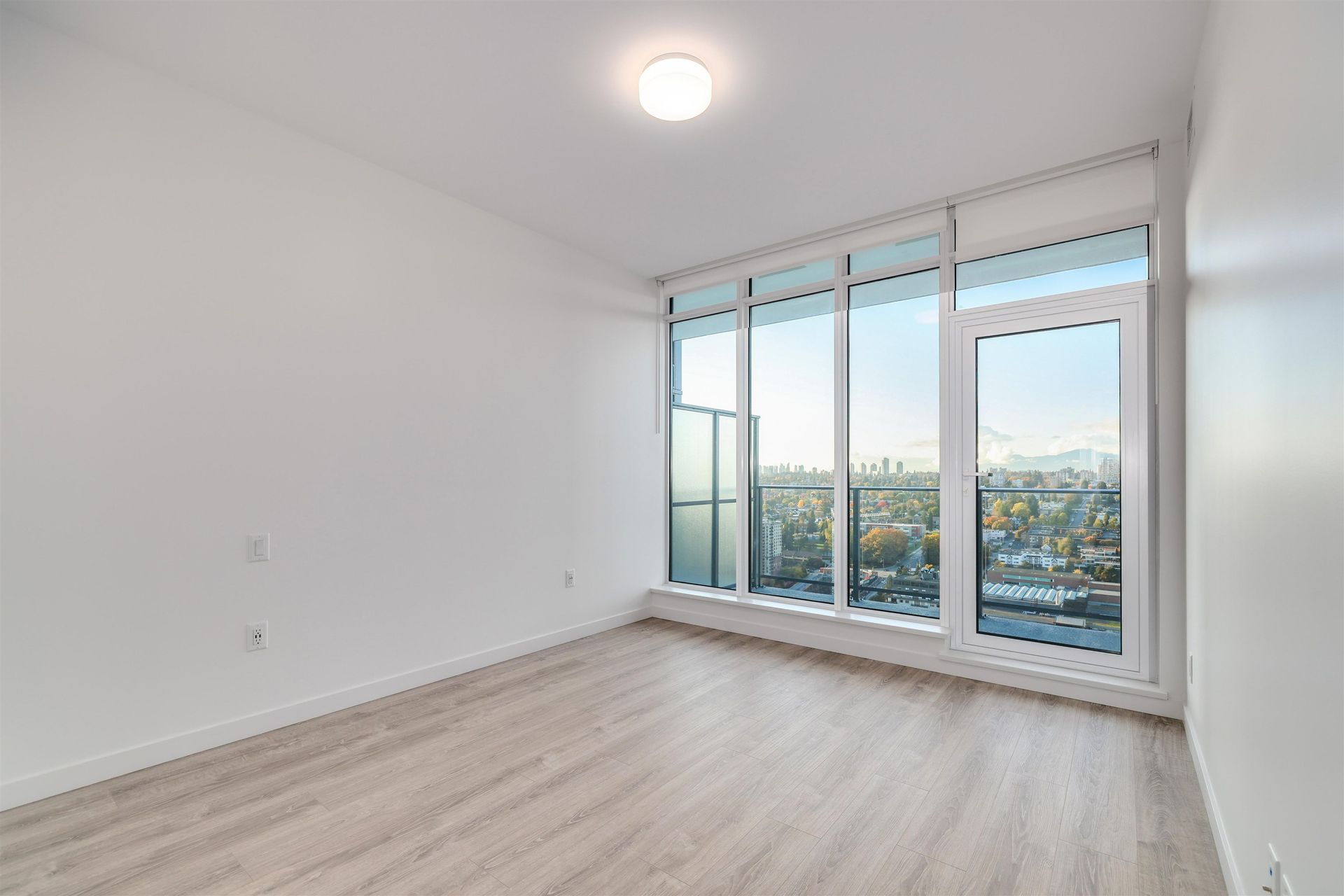 680-quayside-drive-quay-new-westminster-16