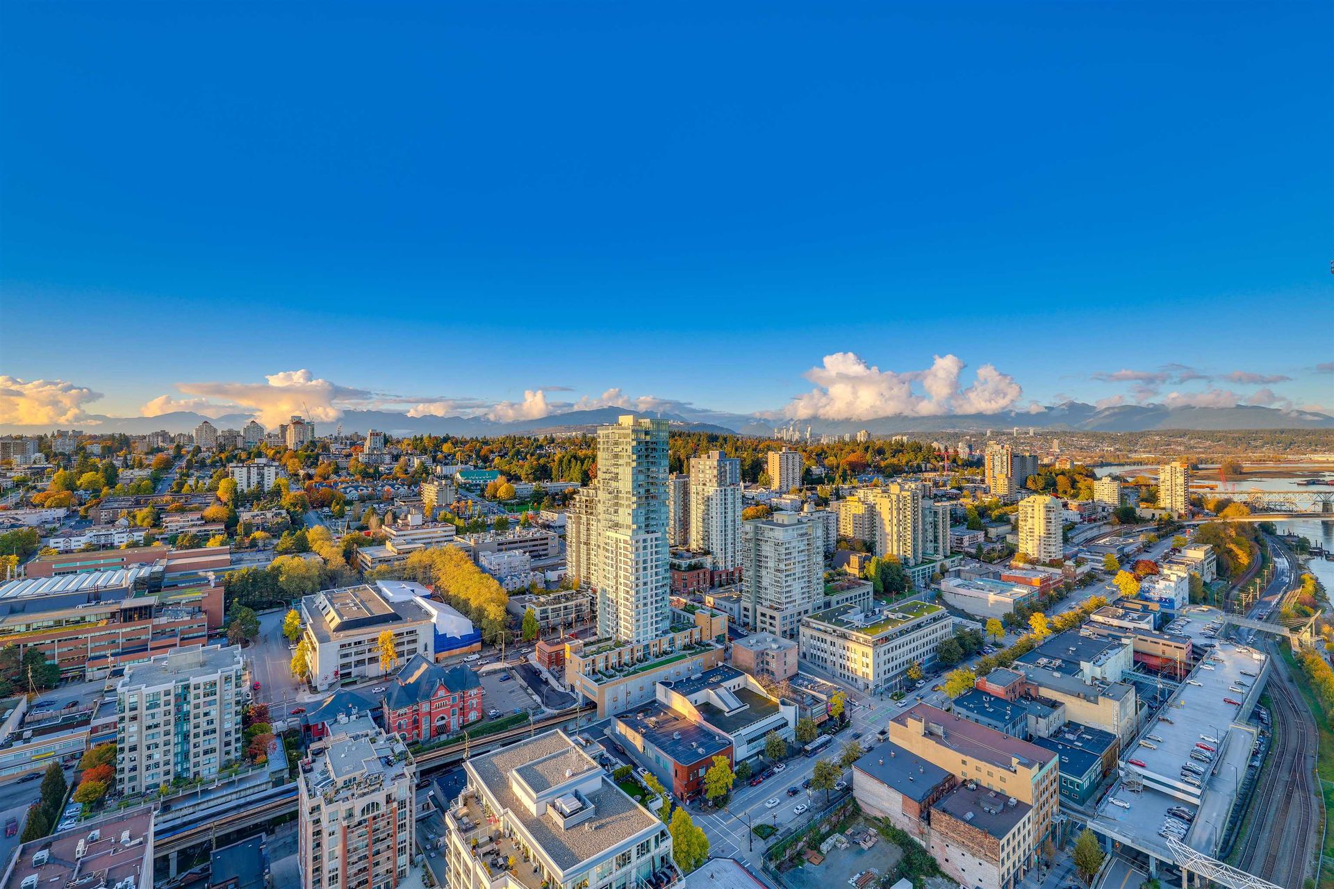 680-quayside-drive-quay-new-westminster-23