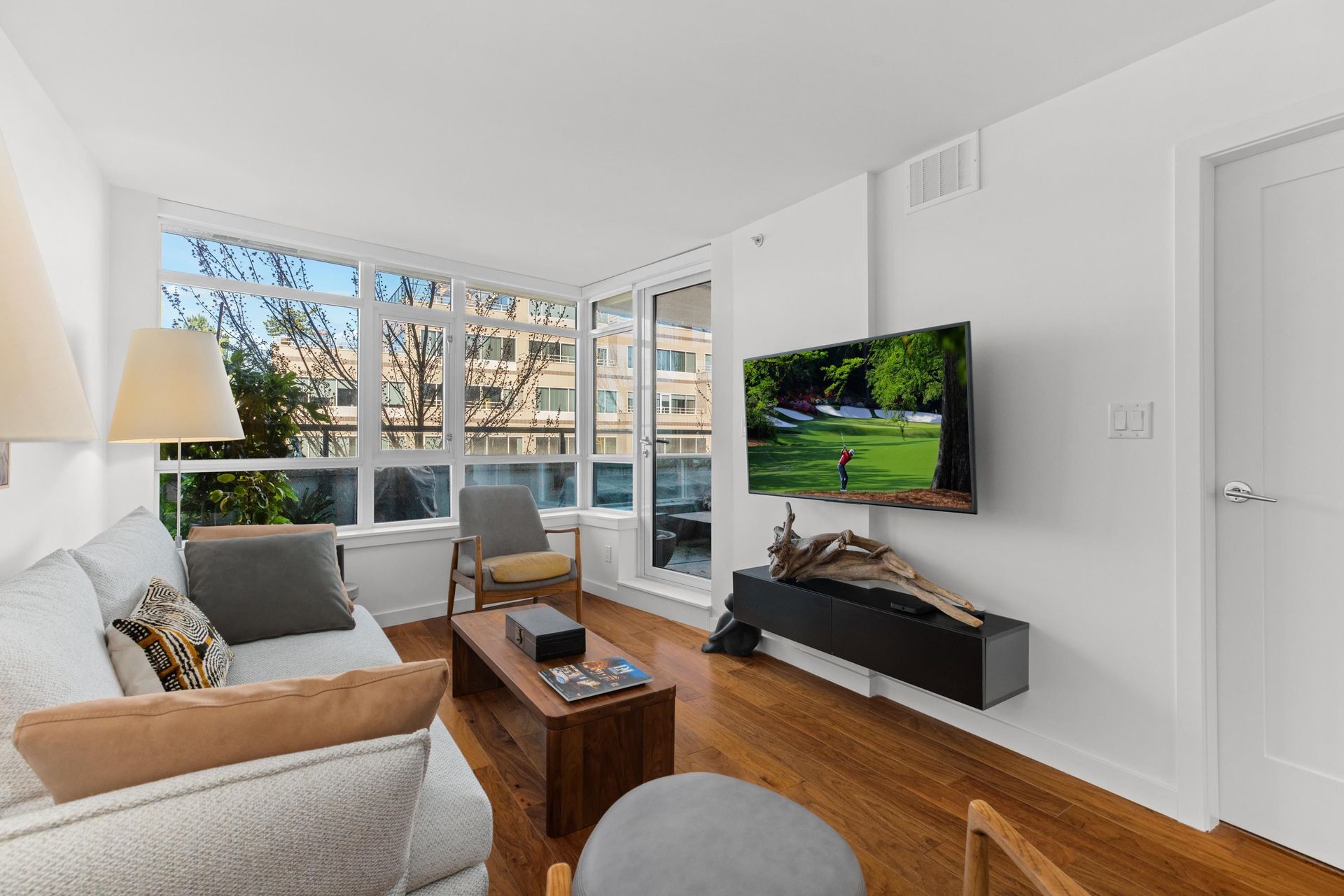 2080-w-broadway-street-kitsilano-vancouver-west-12
