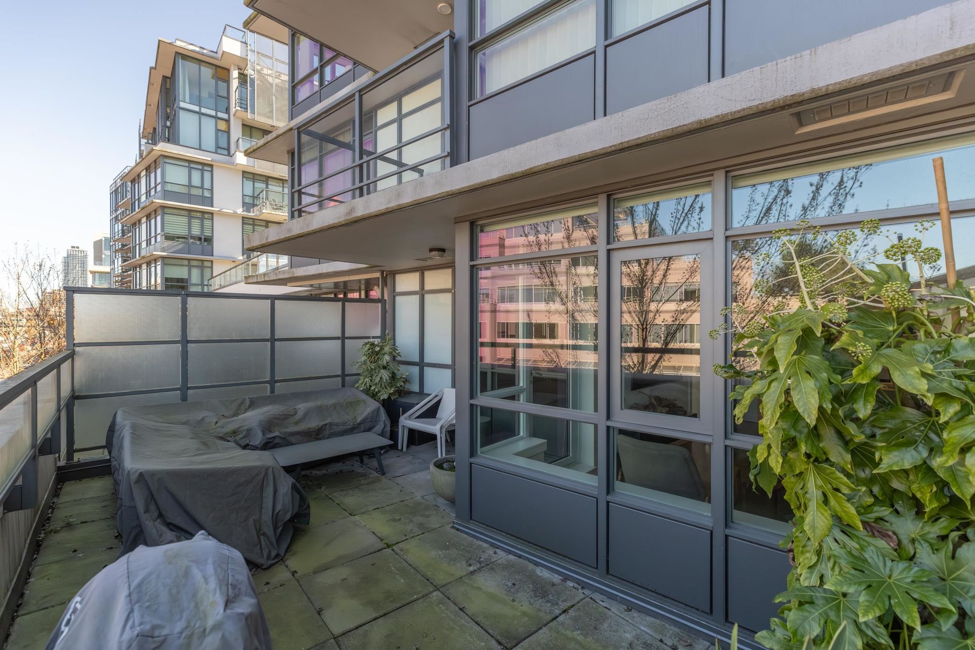 2080-w-broadway-street-kitsilano-vancouver-west-21