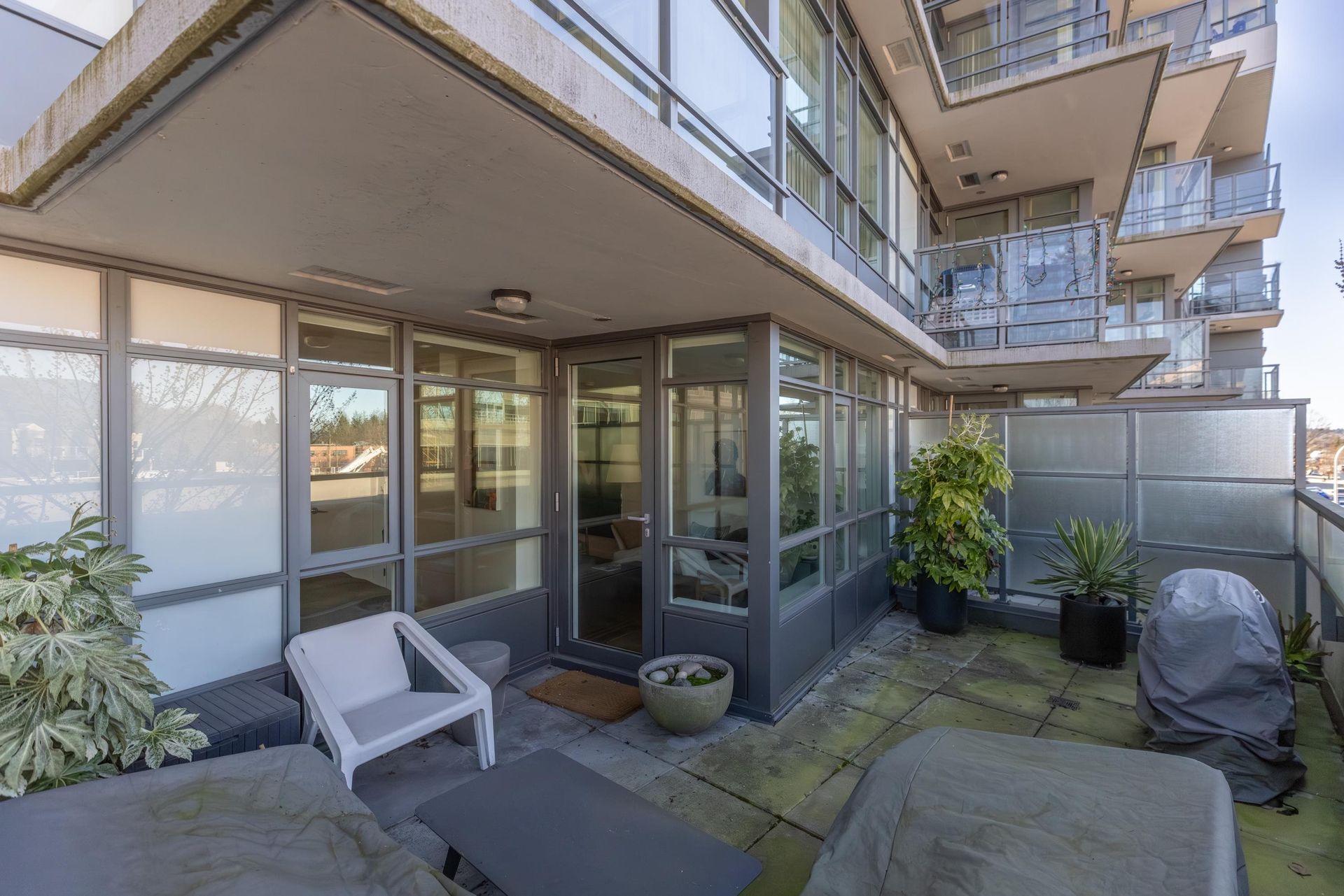 2080-w-broadway-street-kitsilano-vancouver-west-22
