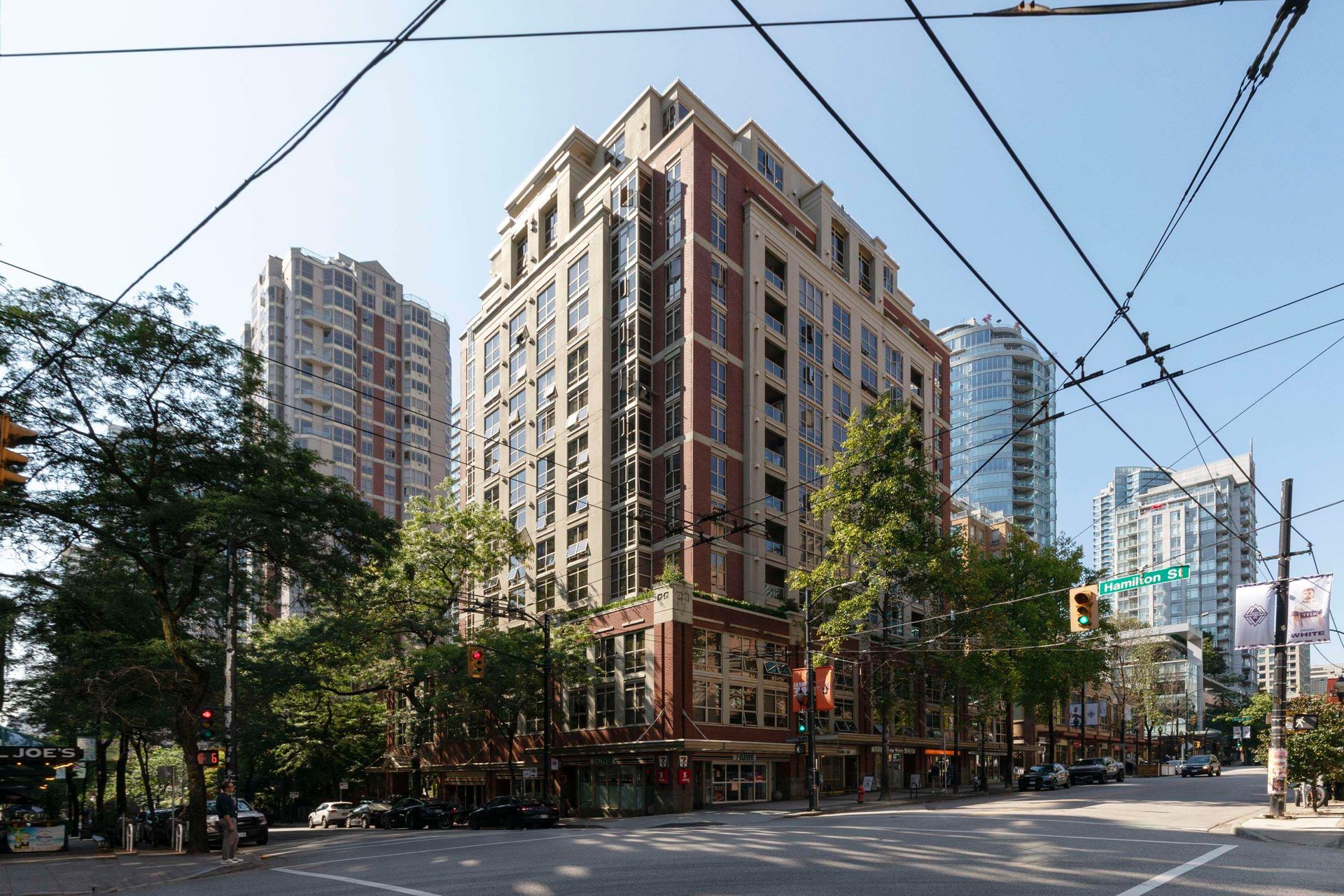 819-hamilton-street-downtown-vw-vancouver-west-02