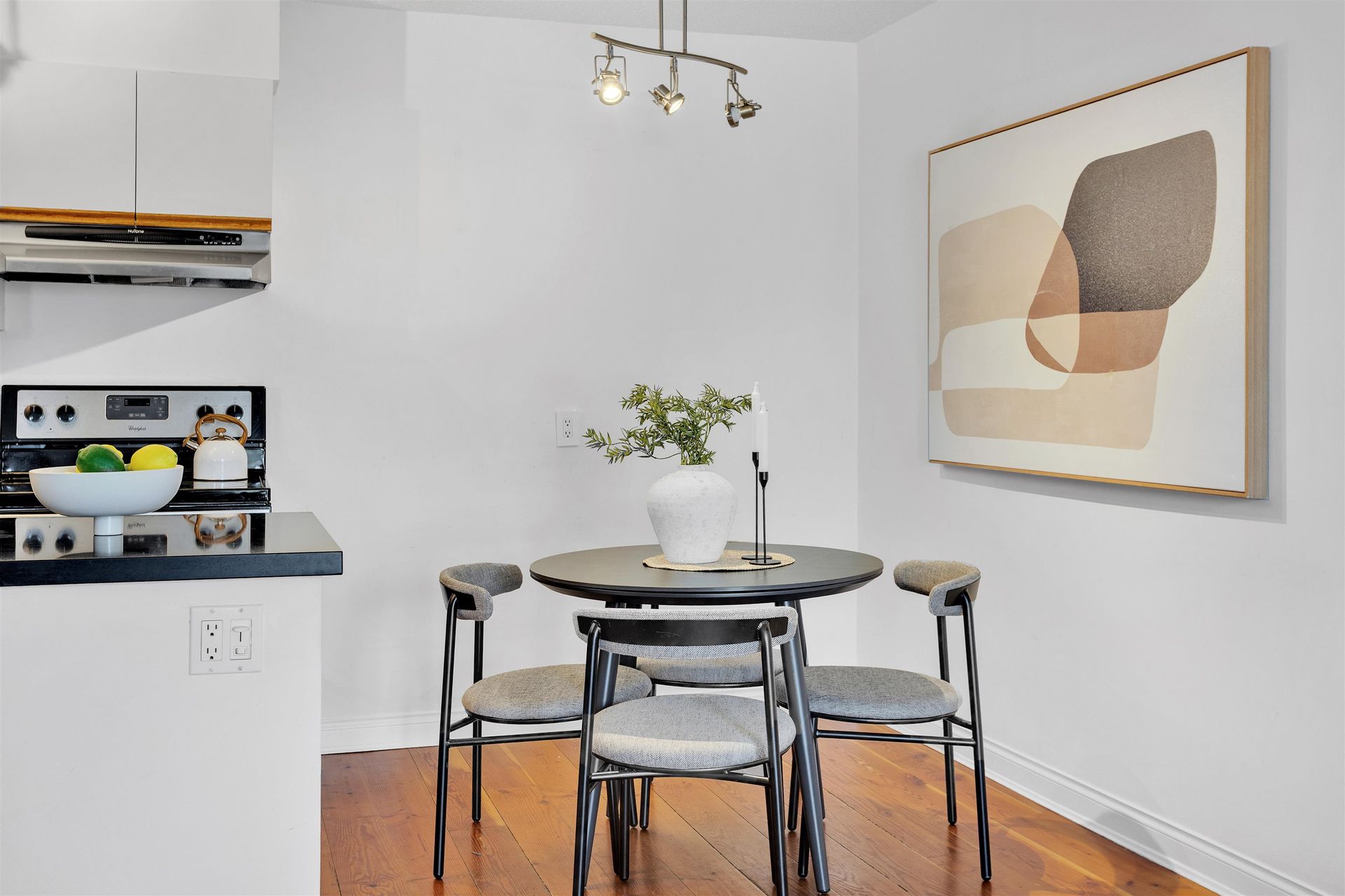 711-e-6th-avenue-mount-pleasant-ve-vancouver-east-10