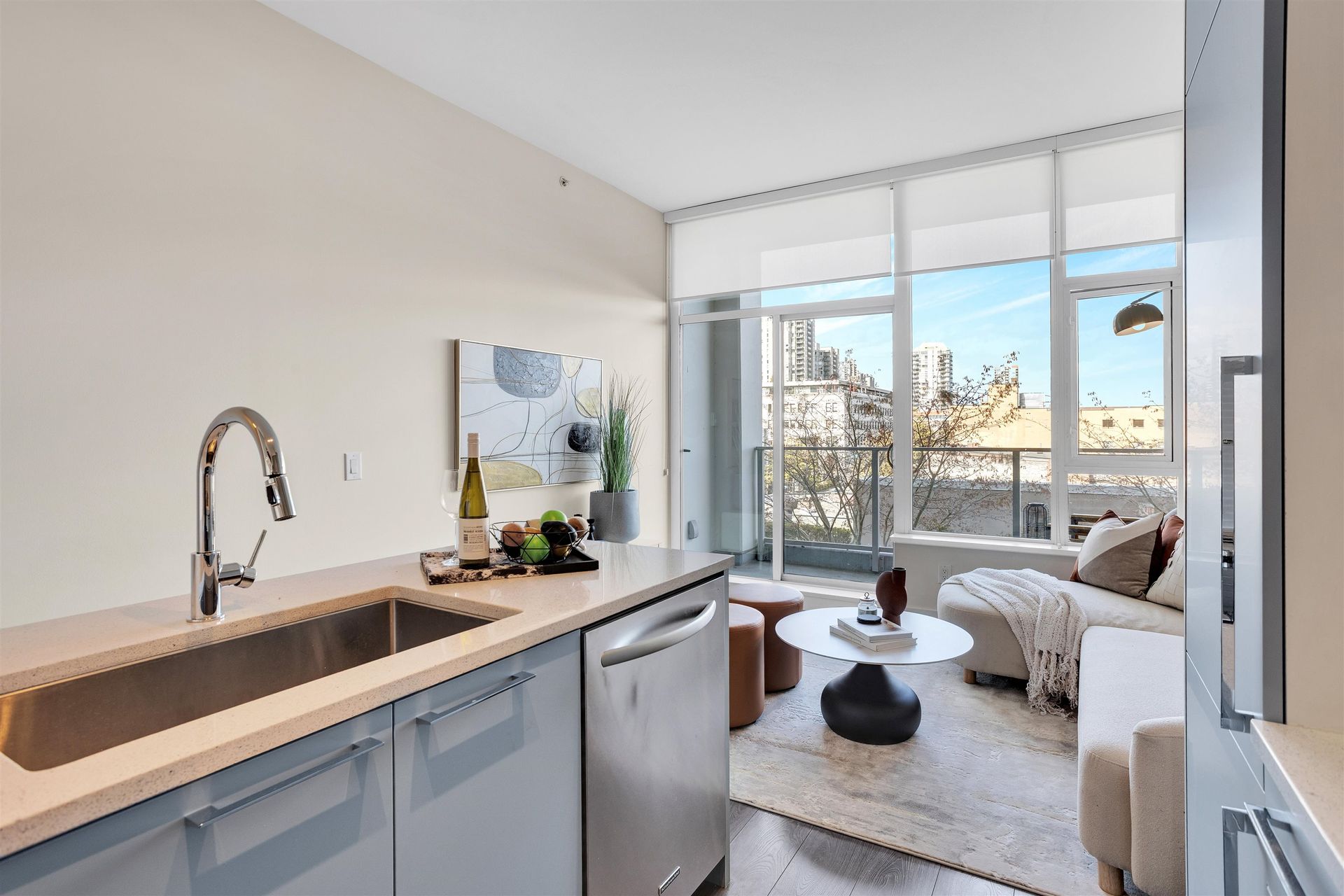 668-columbia-street-quay-new-westminster-06