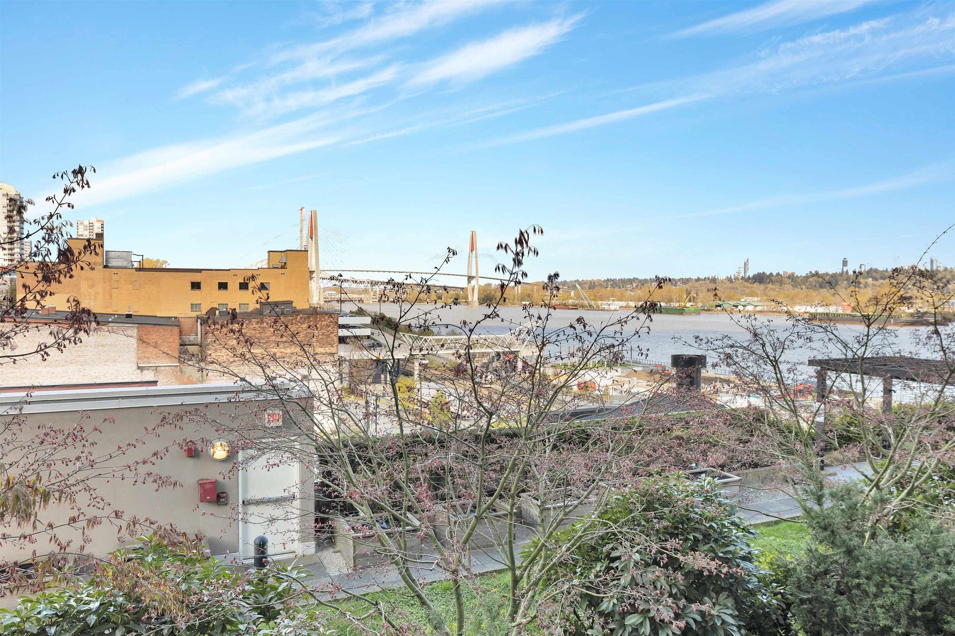 668-columbia-street-quay-new-westminster-16