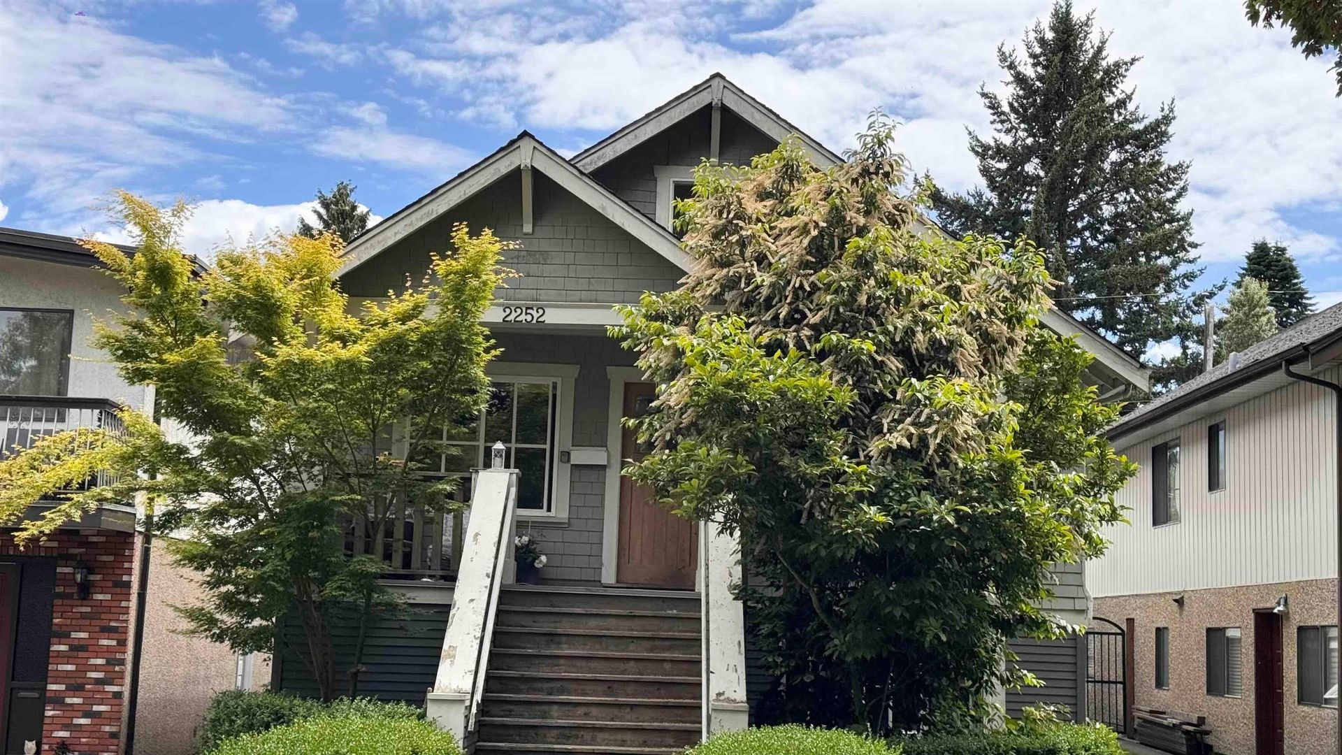 2252-venables-street-grandview-woodland-vancouver-east-01