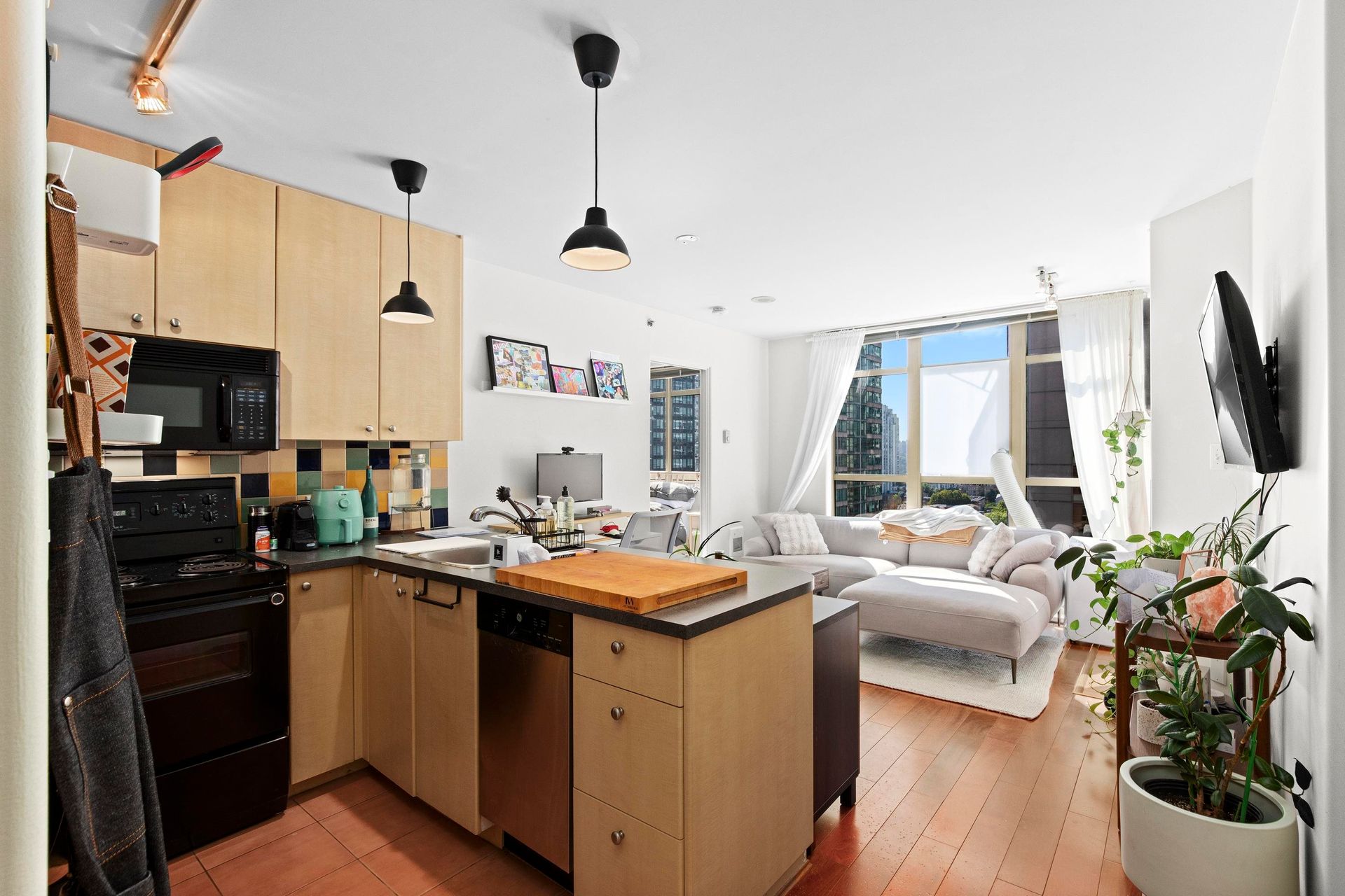1105 - 819 Hamilton Street, Downtown VW, Vancouver West 2
