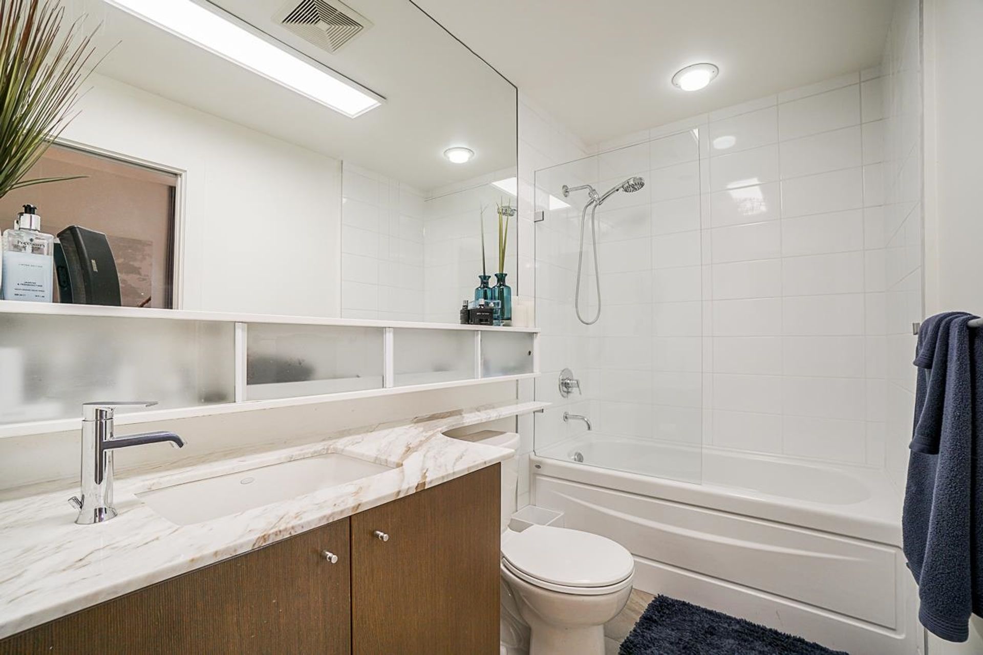 531-beatty-street-downtown-vw-vancouver-west-13