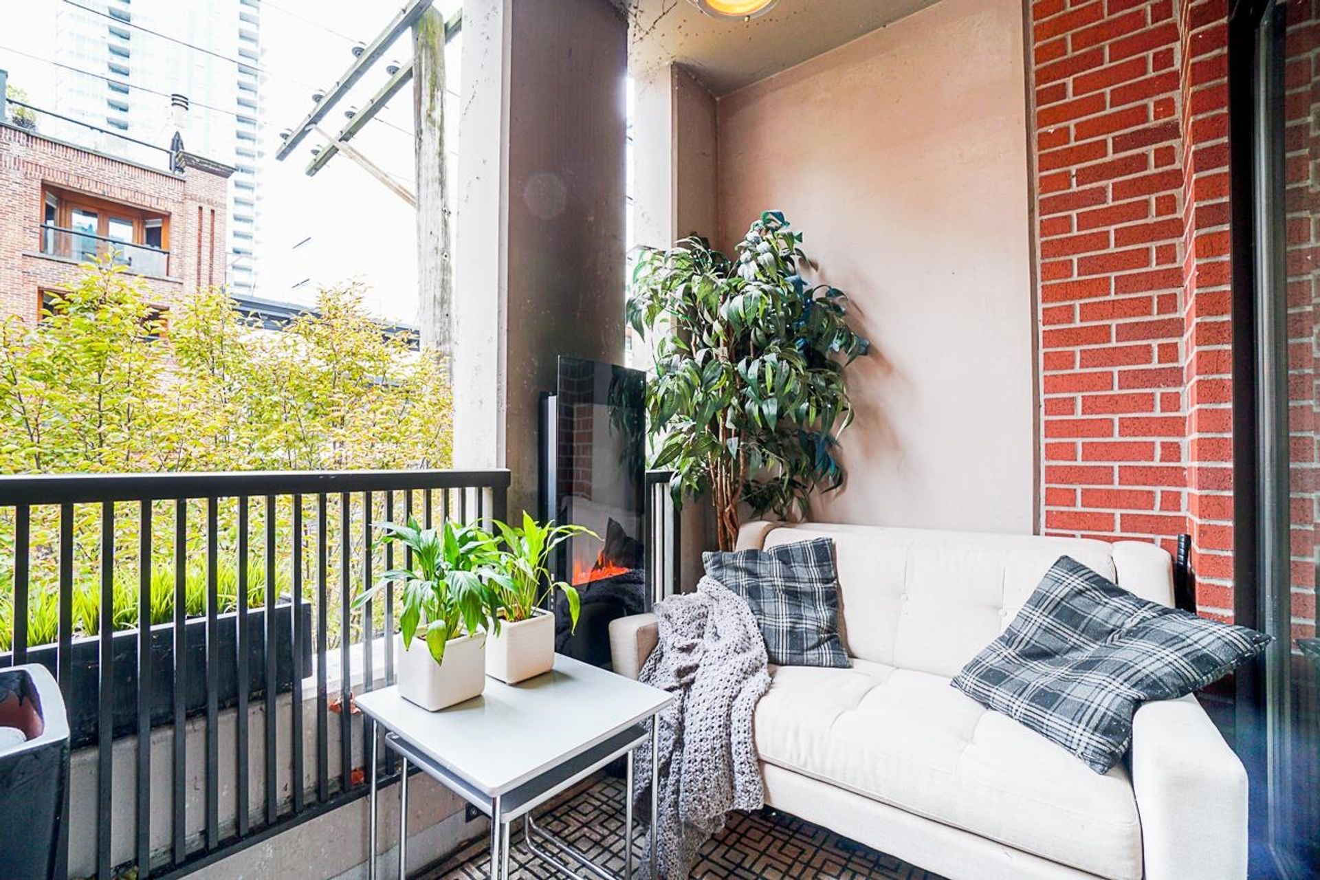 531-beatty-street-downtown-vw-vancouver-west-14
