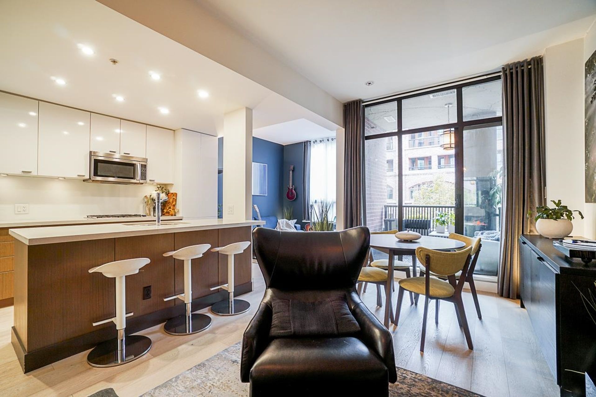 531-beatty-street-downtown-vw-vancouver-west-32