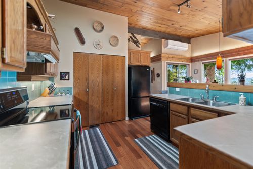 4837-sinclair-bay-road-pender-harbour-egmont-sunshine-coast-09 at 4837 Sinclair Bay Road, Pender Harbour Egmont, Sunshine Coast