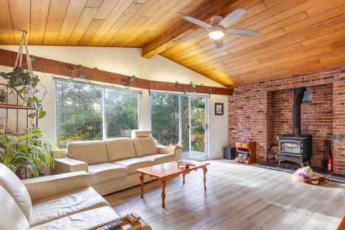 4843-arthur-way-pender-harbour-egmont-sunshine-coast-04 at 4843 Arthur Way, Pender Harbour Egmont, Sunshine Coast