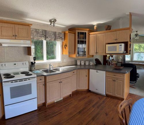 12793-madeira-park-road-pender-harbour-egmont-sunshine-coast-12 at 14 - 12793 Madeira Park Road, Pender Harbour Egmont, Sunshine Coast