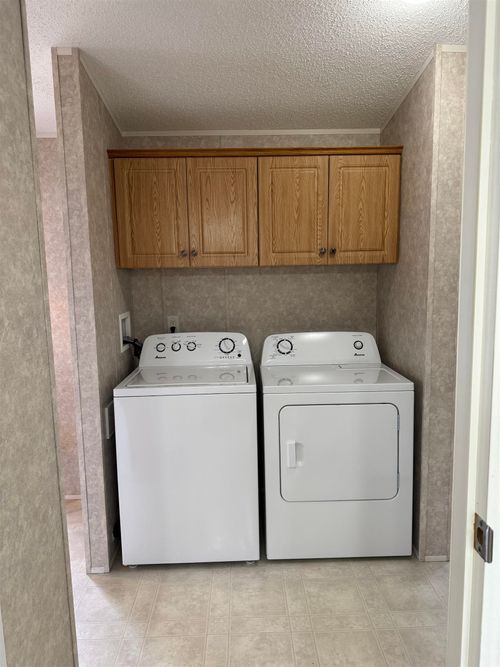 12793-madeira-park-road-pender-harbour-egmont-sunshine-coast-11 at 11 - 12793 Madeira Park Road, Pender Harbour Egmont, Sunshine Coast