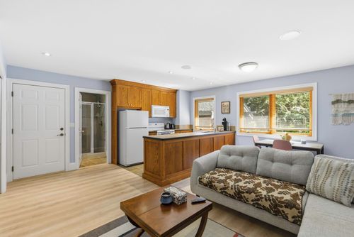 7626-eureka-avenue-halfmn-bay-secret-cv-redroofs-sunshine-coast-16 at 7626 Eureka Avenue, Halfmn Bay Secret Cv Redroofs, Sunshine Coast