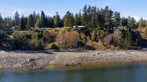 7626-eureka-avenue-halfmn-bay-secret-cv-redroofs-sunshine-coast-36 at 7626 Eureka Avenue, Halfmn Bay Secret Cv Redroofs, Sunshine Coast