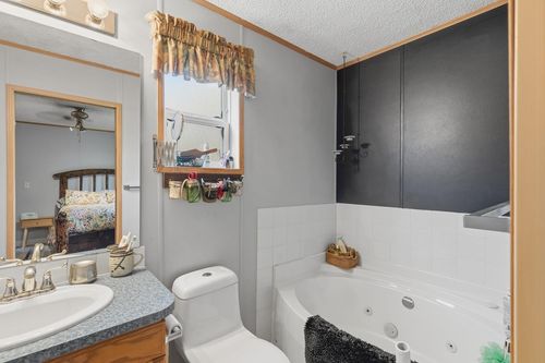 4580-rondeview-road-pender-harbour-egmont-sunshine-coast-18 at 4580 Rondeview Road, Pender Harbour Egmont, Sunshine Coast
