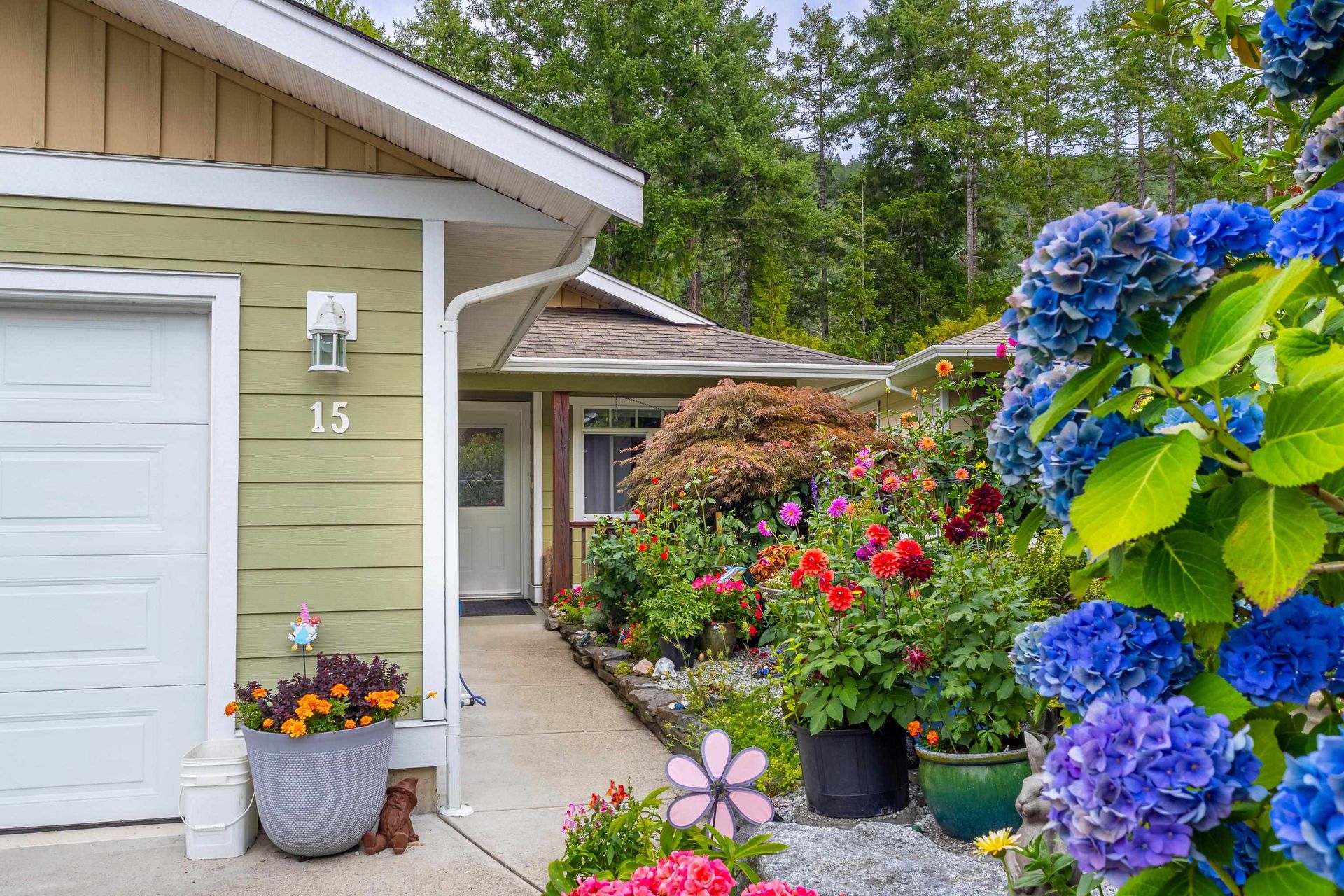 15 - 12710 Lagoon Road, Pender Harbour Egmont, Sunshine Coast photo number 1