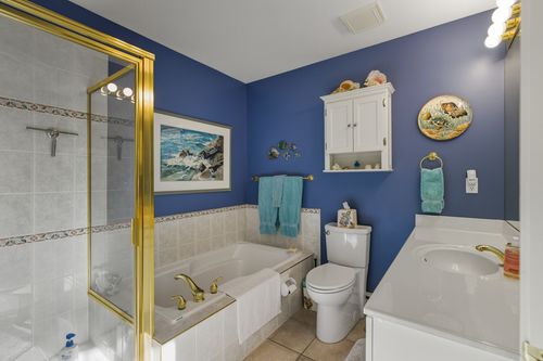 20_6-222-5th-street-east-north-vancouver-evolve-brian-rhys19 at 6 - 222 E 5th, Lower Lonsdale, North Vancouver