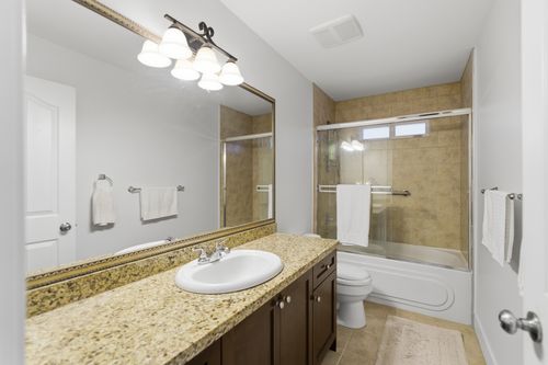 36_21195-83a-ave-langley-township-evolve-brian-rhys18 at 21195 83a, Willoughby Heights, Langley