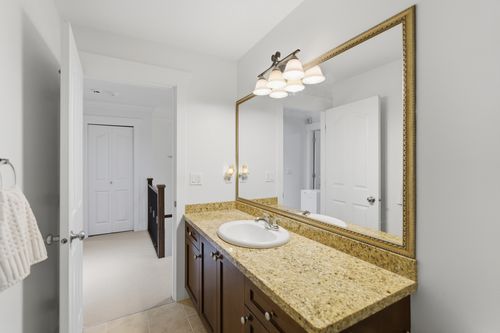 40_21195-83a-ave-langley-township-evolve-brian-rhys20 at 21195 83a, Willoughby Heights, Langley