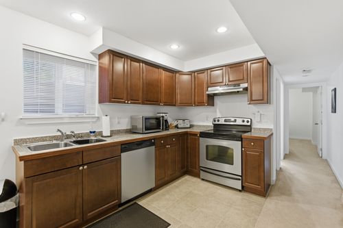 49_21195-83a-ave-langley-township-evolve-brian-rhys6 at 21195 83a, Willoughby Heights, Langley