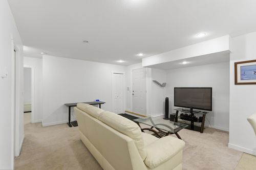 50_21195-83a-ave-langley-township-evolve-brian-rhys7 at 21195 83a, Willoughby Heights, Langley