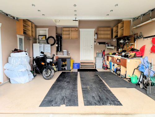 pxl_20251123_214101157mp2 at 21195 83a, Willoughby Heights, Langley