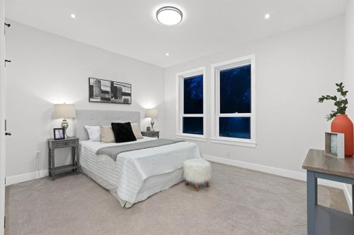 display-bed at 11060 243b, Cottonwood MR, Maple Ridge