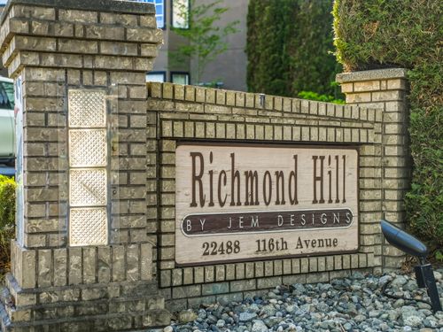 4 at 4 - 22488 116 Avenue, East Central, Maple Ridge