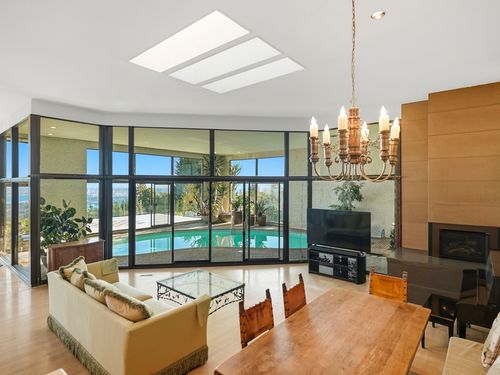 10001 at 1439 Sandhurst Place, Chartwell, West Vancouver