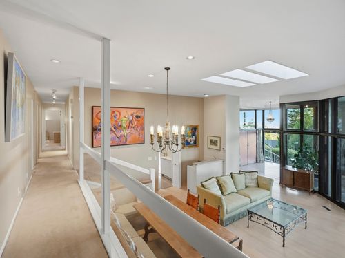 10003 at 1439 Sandhurst Place, Chartwell, West Vancouver