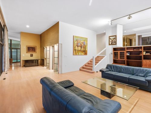 151 at 1439 Sandhurst Place, Chartwell, West Vancouver