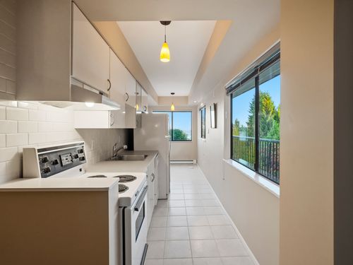 178 at 1439 Sandhurst Place, Chartwell, West Vancouver