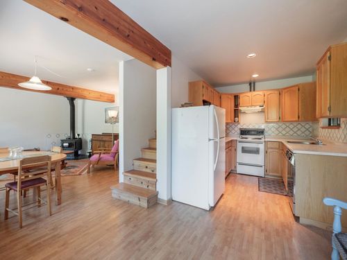 5628-upland-road-sechelt-district-sunshine-coast-09 at 5628 Upland Road, Sechelt District, Sunshine Coast