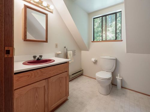 5628-upland-road-sechelt-district-sunshine-coast-16 at 5628 Upland Road, Sechelt District, Sunshine Coast