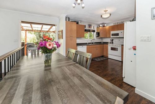 1058-fairview-road-gibsons-area-sunshine-coast-05 at 1058 Fairview Road, Gibsons & Area, Sunshine Coast